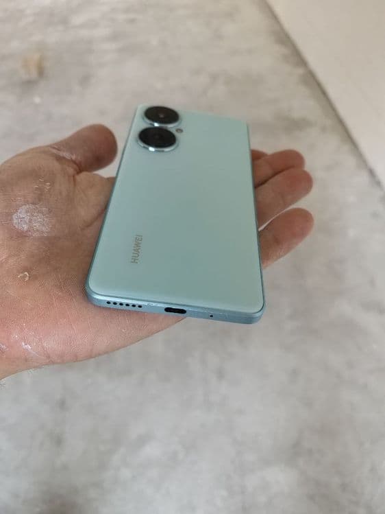 HUAWEI nova 11i 8+3 128gb — 3