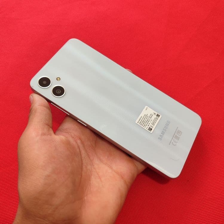 Samsung Galaxy A05 ideali — 1