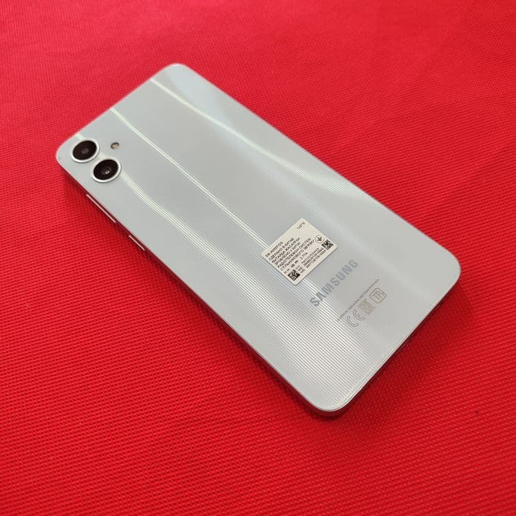 Samsung Galaxy A05 ideali — 5