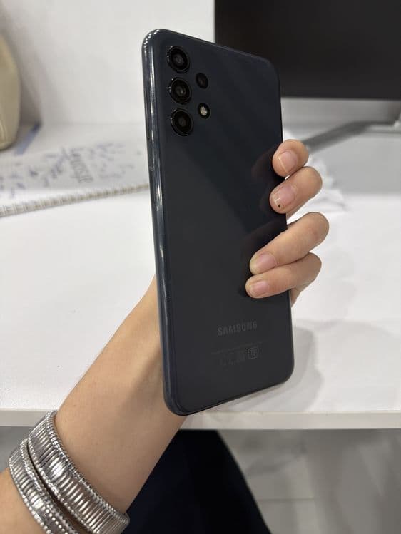 Samsung  Galaxy A13 — 2