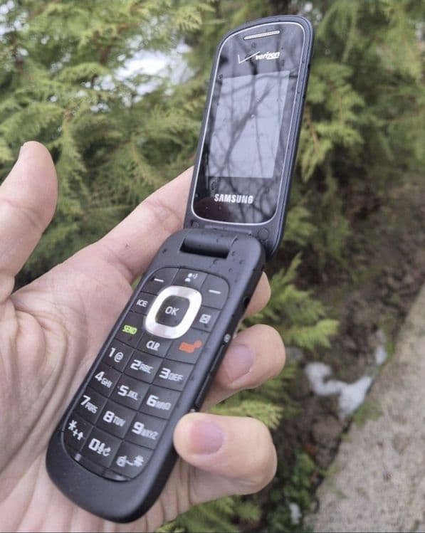 Samsung Verizon Gusto 3 original — 3