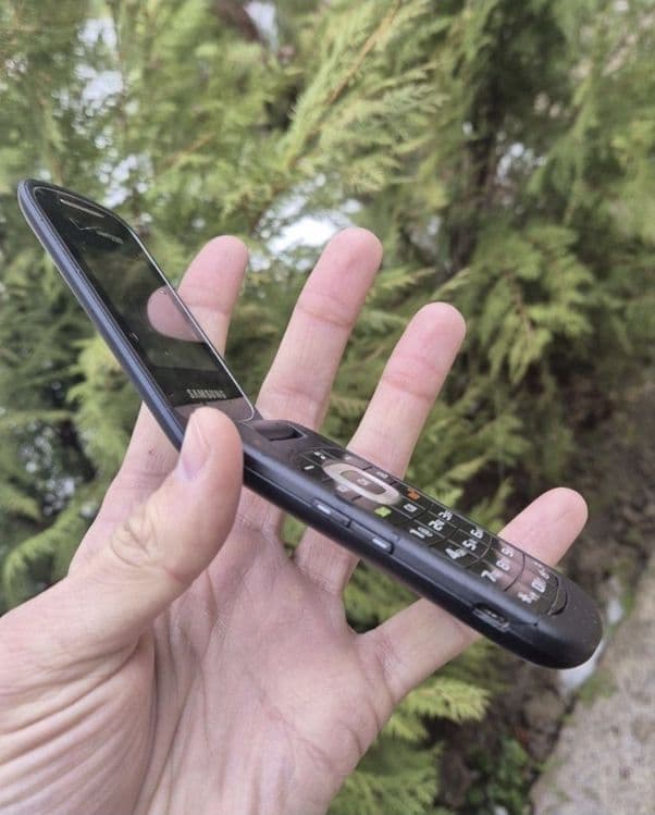 Samsung Verizon Gusto 3 original — 4
