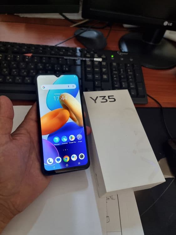 Vivo Y35 5G 128gb iwlawi zur aybi yuq tozza telefon — 1