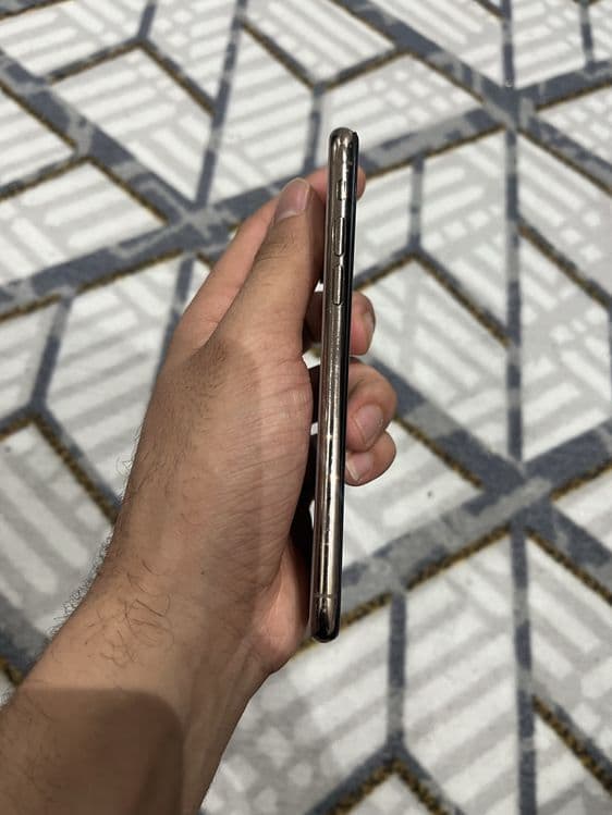 Iphone Xs 64GB arzon — 5