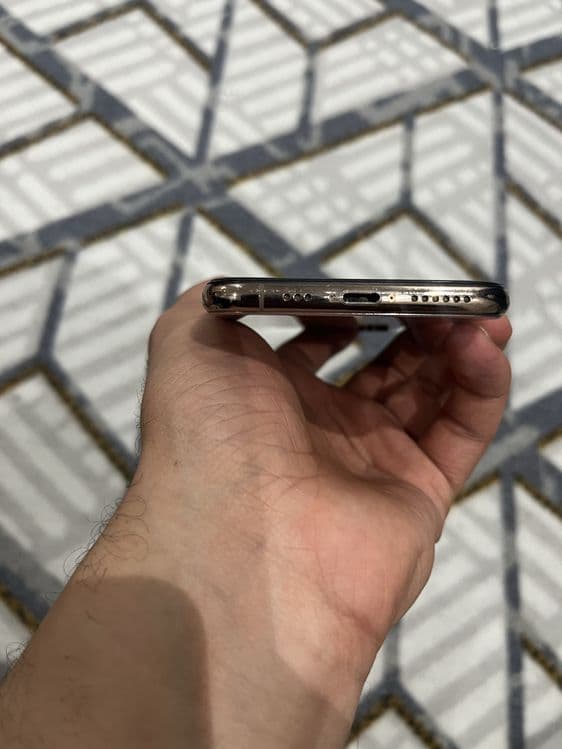 Iphone Xs 64GB arzon — 7