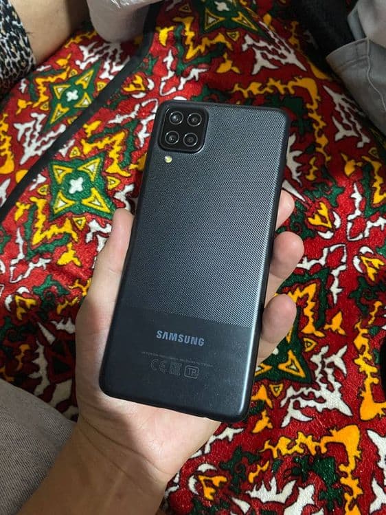 Samsung a12 4/64 gb — 6