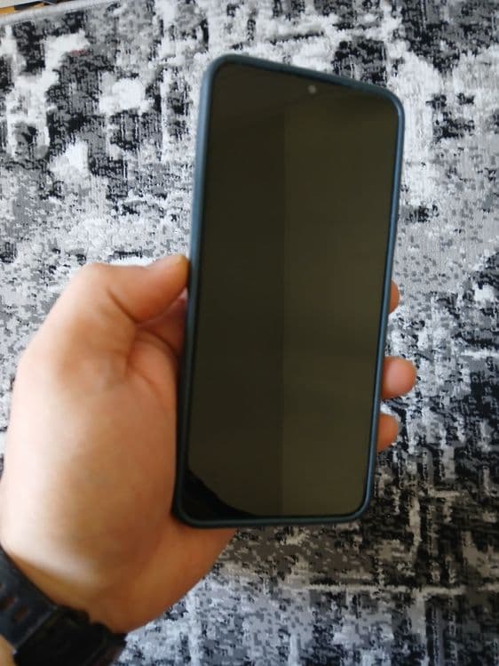 Samsung F 13 holati yaxshi — 1