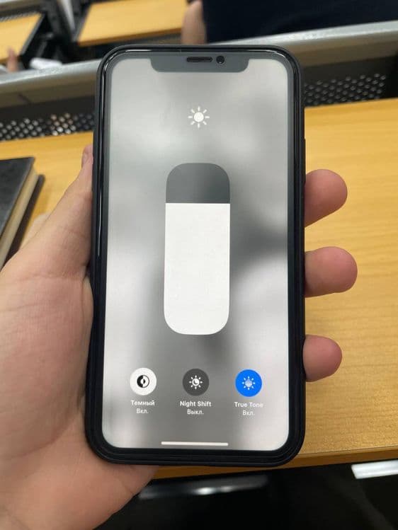 Iphone xR с гарантией — 1