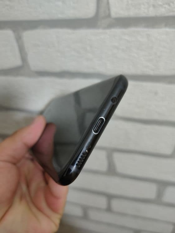 Samsung Galaxy S 8 Plus Vietnam dual sim — 7