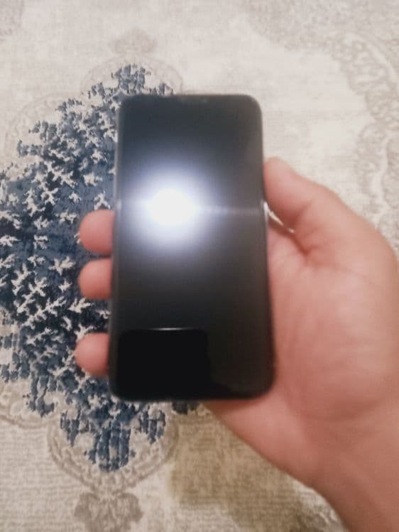 Iphone xs xolati yaxshi — 2