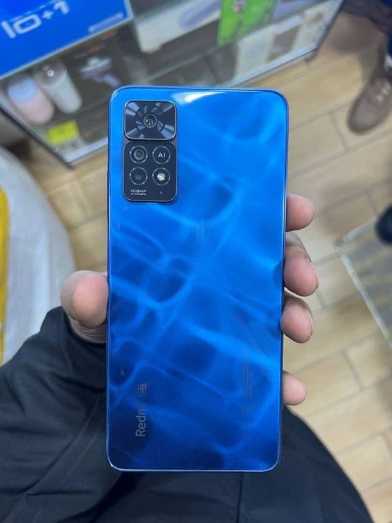 Redmi note 11 pro 5G 6+4/64 karobka dakumenti bor zaryadkasi yoqolgan — 1