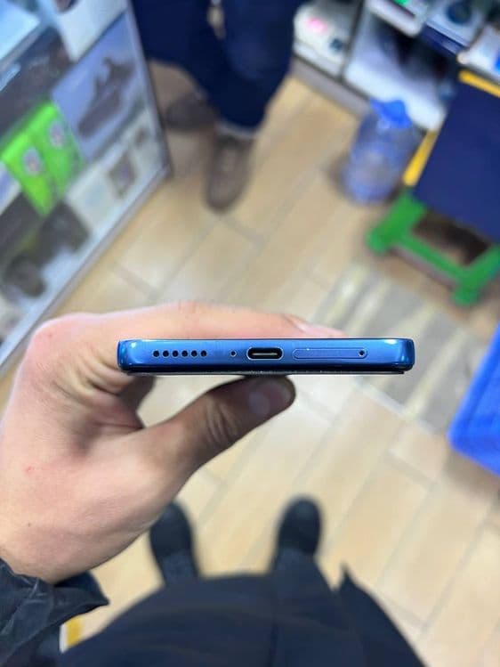 Redmi note 11 pro 5G 6+4/64 karobka dakumenti bor zaryadkasi yoqolgan — 4