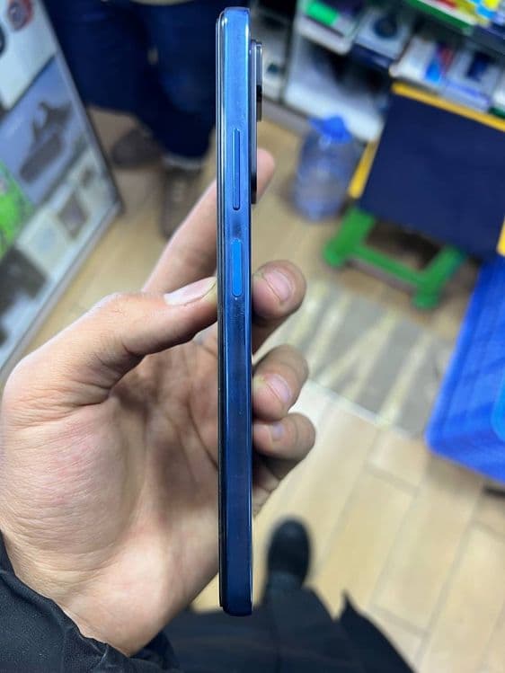 Redmi note 11 pro 5G 6+4/64 karobka dakumenti bor zaryadkasi yoqolgan — 5