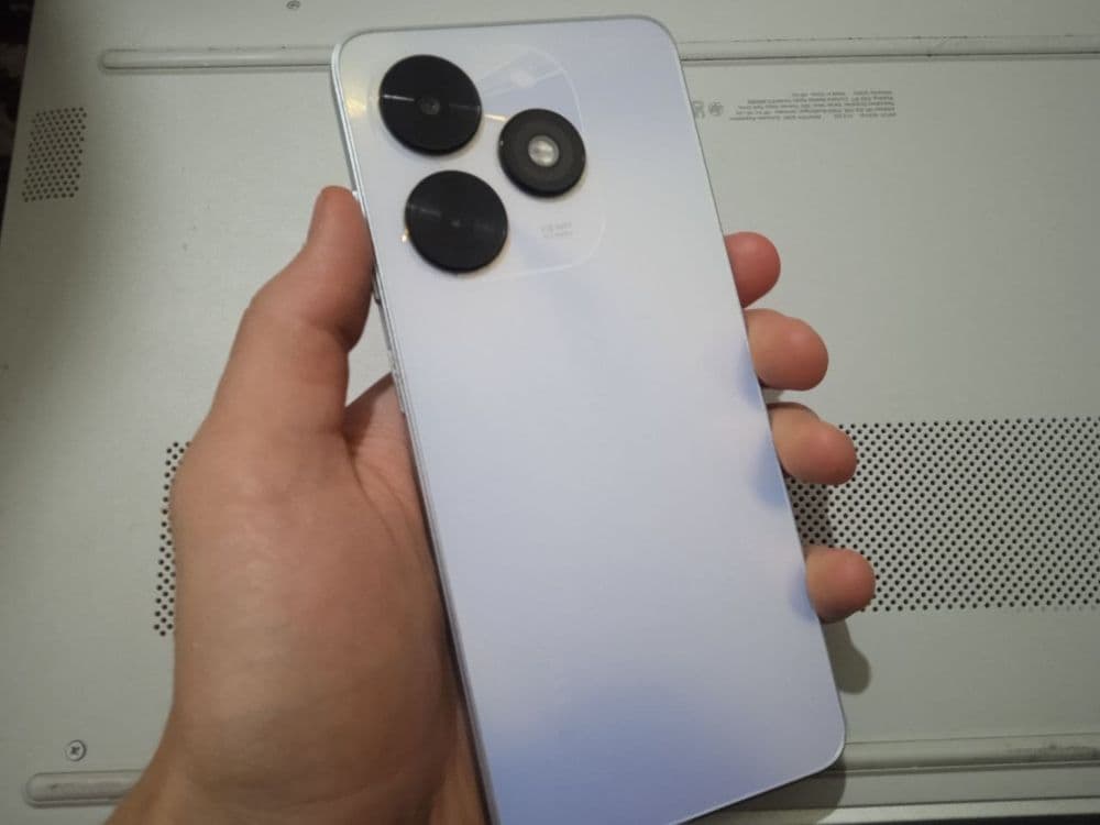 Tecno spark go 2024 — 1