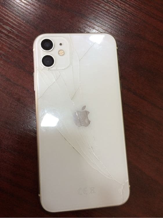 Iphone 11 128gb white — 2