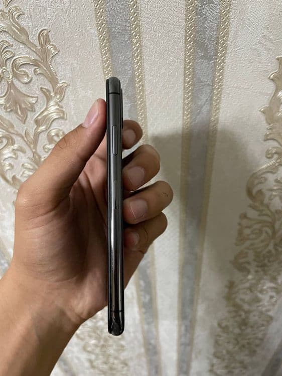 Iphone x 64gb qora — 5