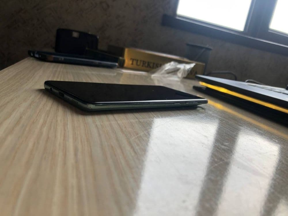 Samsung galaxy A71 — 4