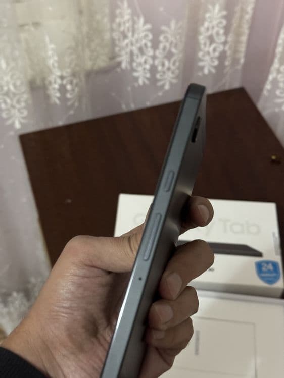 продам Galaxy Tap A9 — 4