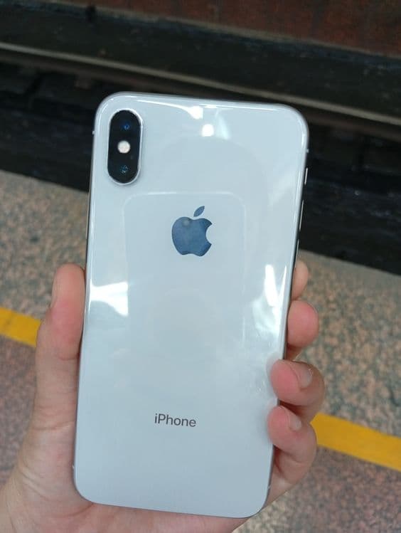 iPhone X 256 xotira — 1