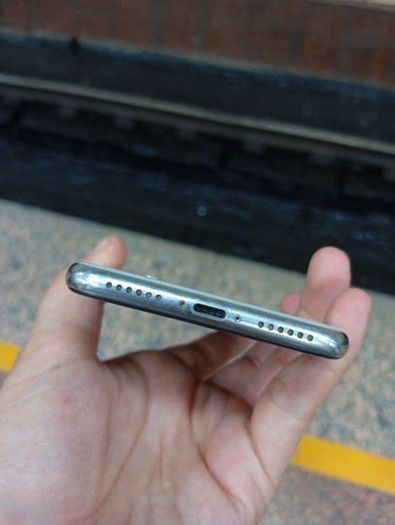 iPhone X 256 xotira — 2
