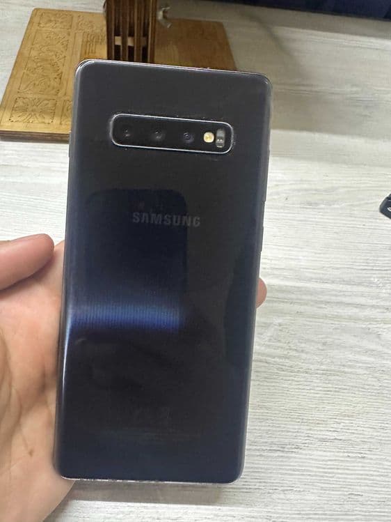 Samsung S10 Plus YAXSHI sotiladi — 1