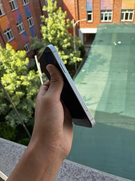 iPhone Xr (17 pro korpusda) 128gb 100% Kh/A — 4