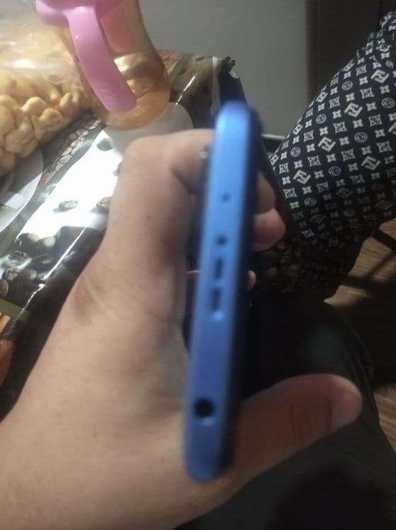 Redmi 10 4/64 sotiladi   telefon qlila. Qziqanla telefon — 7