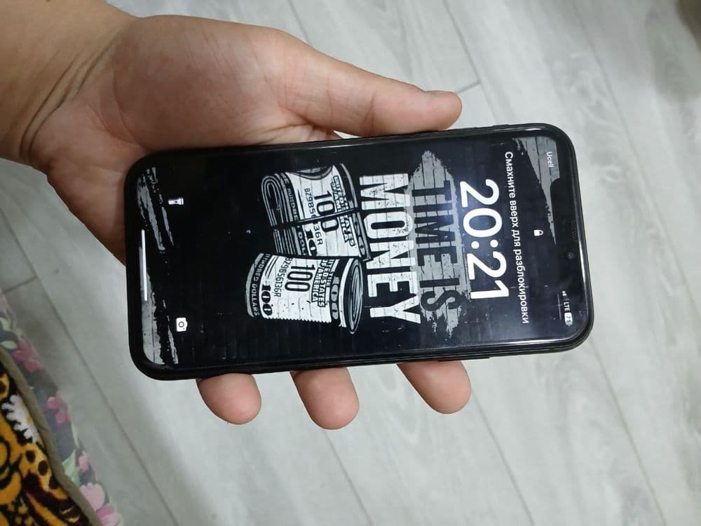 Iphone Xr 128tali face id ishlidi — 4
