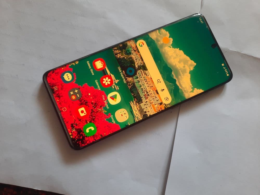 Samsung GalaxsyS20 5G+ — 2
