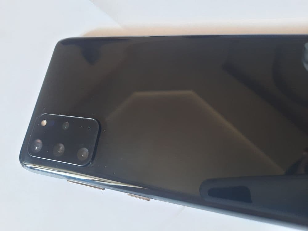 Samsung GalaxsyS20 5G+ — 8