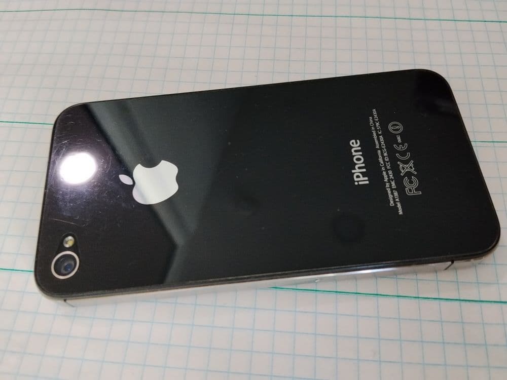 iPhone 4s 16g всё родное без коробки БУЛИШ — 2