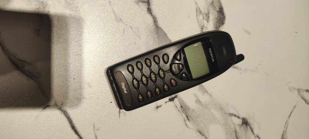 Телефон Nokia Digital — 1