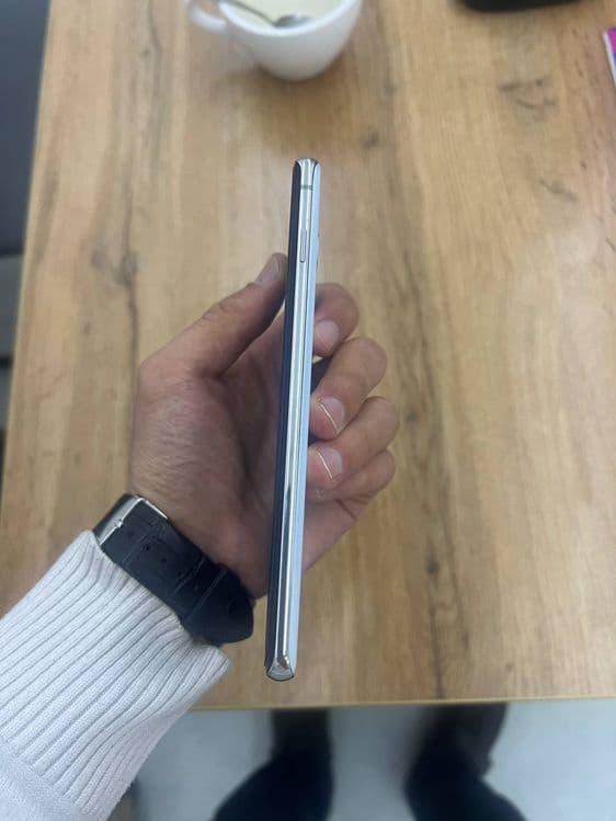 Samsung s10  sotiladi — 3