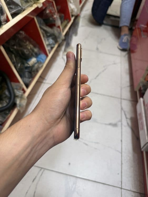 Iphone xs max 64 — 2