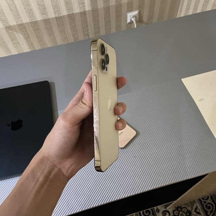 iphone 12 pro max 256 — 1