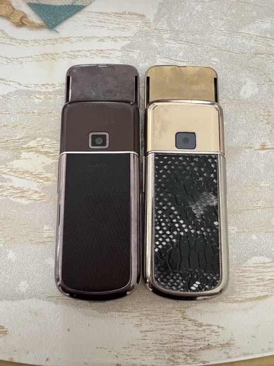 Nokia 8800 sapfire carbon art — 5