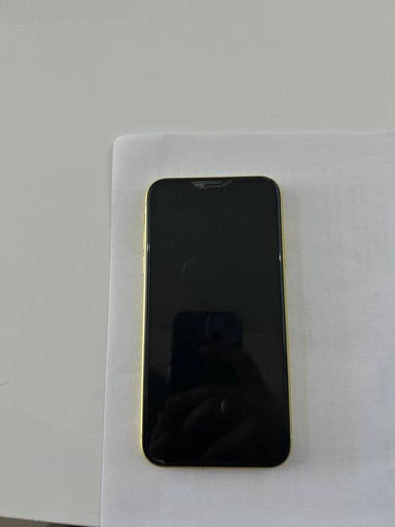 Iphone 11  128gb xotiralik sosotyaniya yaxshi — 1