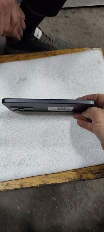 Xiomi Redmi note 14 — 3