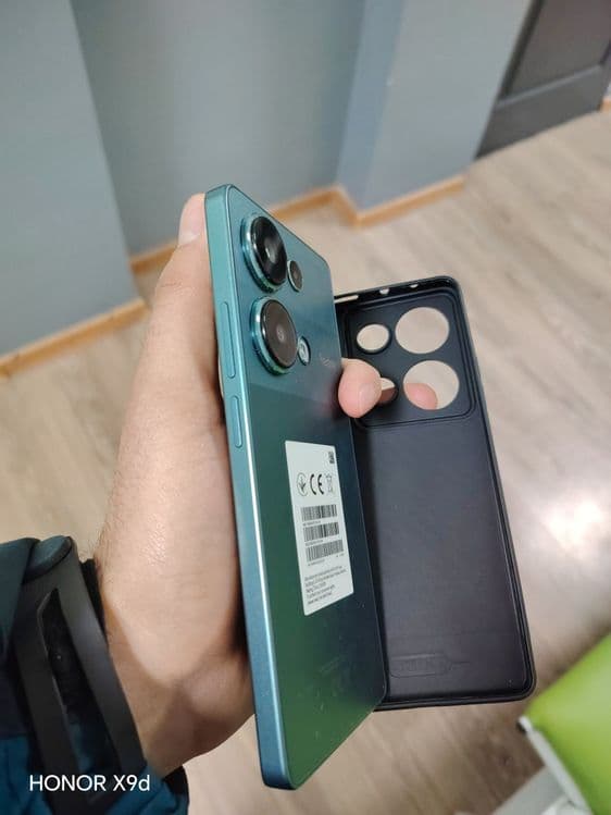 Redmi not 13 pro — 4