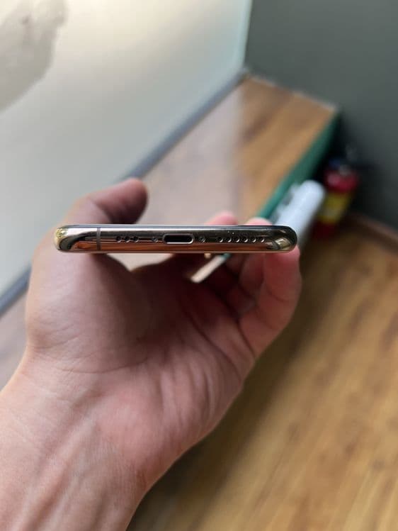 Iphone xs kafolati bilan — 3
