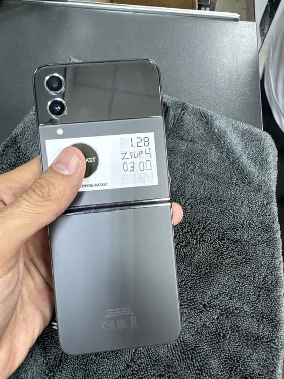 Samsung galaxy Z flip 4 vietnam — 1