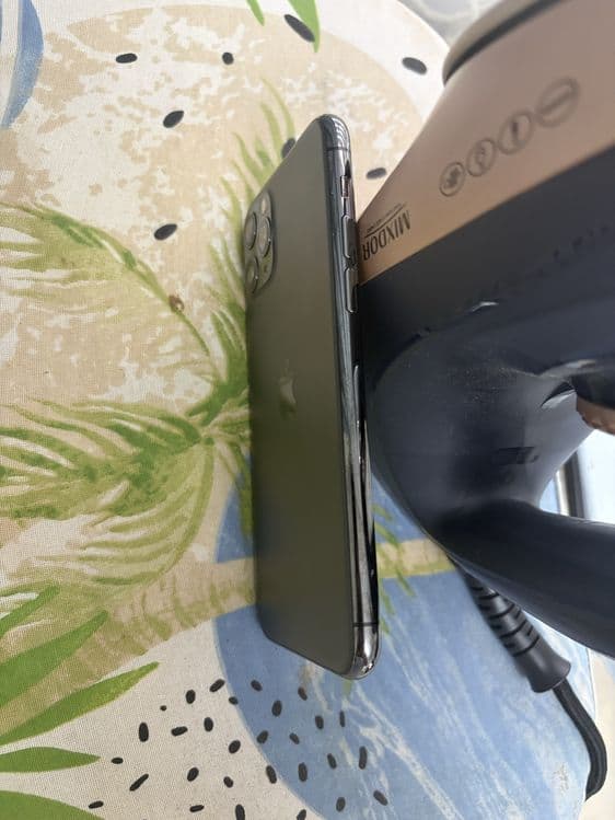 Iphone 11 pro holati ideal ochilmagan 64gb 72% — 4
