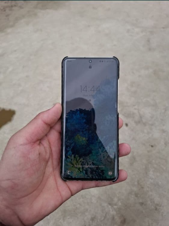 Samsung galaxy s20 5g — 4
