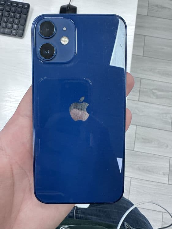 iphone 12mini ёмкость батареи 73% памят телефона 128 гб екран — 6