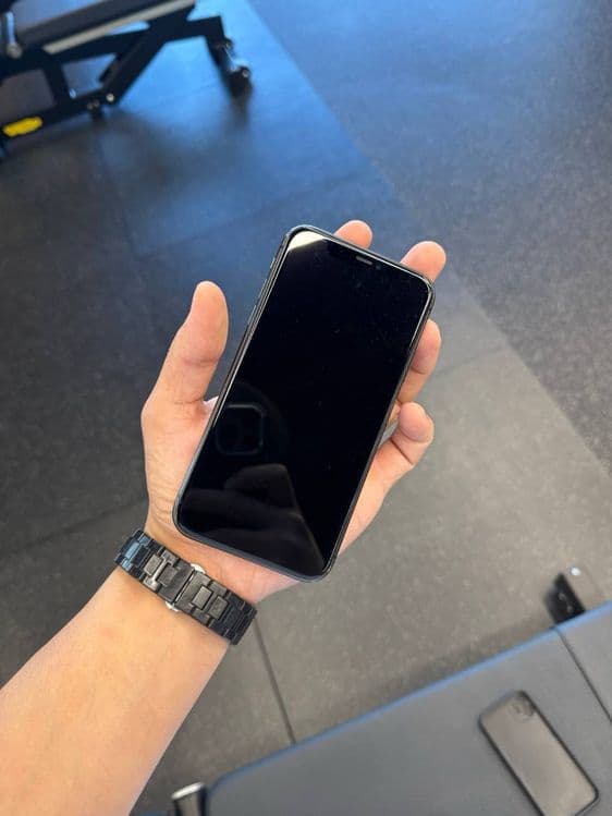 Iphone 11 265 gb. — 2