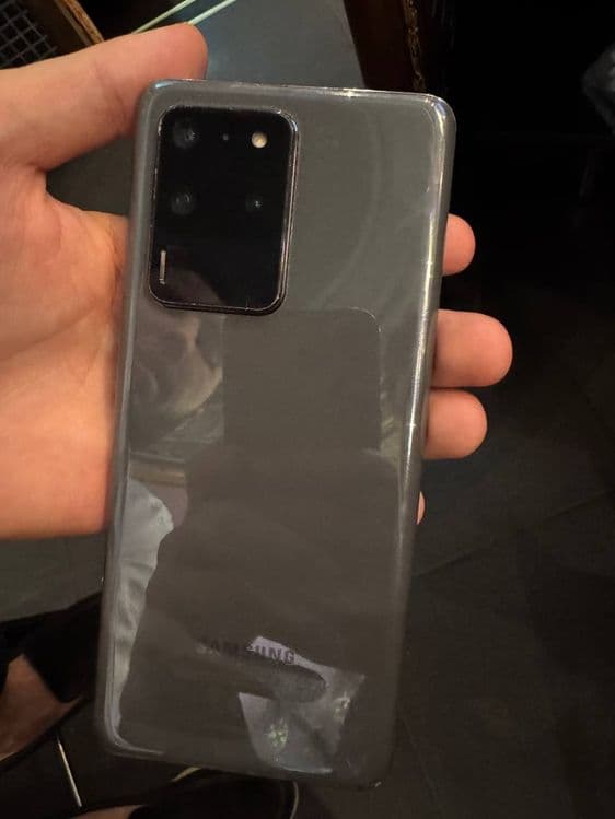 Samsung s  21 ultra — 3
