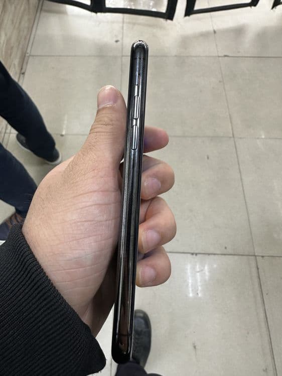 Iphone 11 pro 64 gb — 5