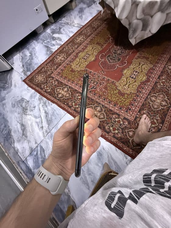 iphone 11 pro max 64 %74 — 2