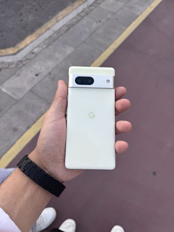Google pixel 7 128gb — 1