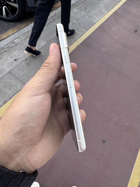 Google pixel 7 128gb — 3